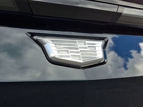 Certified 2024 Cadillac Lyriq Luxury AWD/4WD image 29