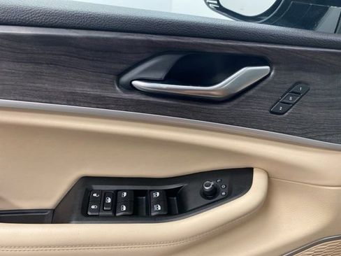 Used 2021 Jeep Grand Cherokee L Limited image 21