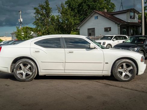 Used 2010 Dodge Charger SXT RWD image 5