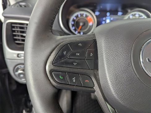 Used 2022 Jeep Cherokee Trailhawk image 22