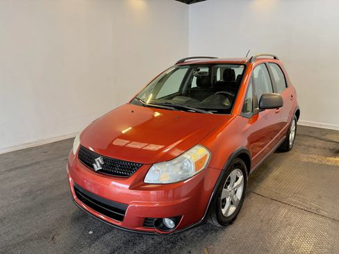 Used 2011 Suzuki SX4 AWD Hatchback image 4