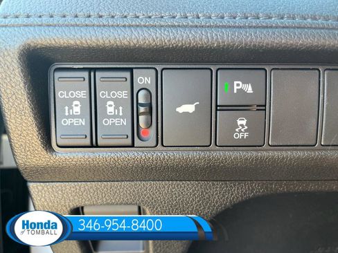 New 2026 Honda Odyssey Touring image 7