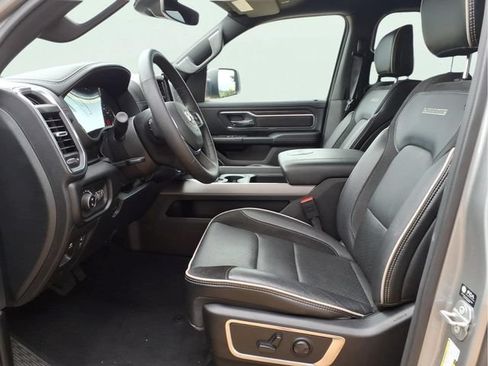 Used 2026 RAM 1500 Laramie AWD/4WD image 18