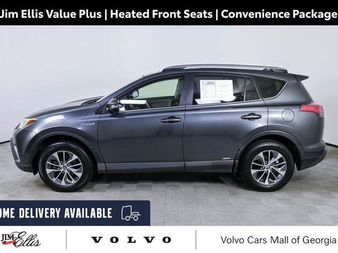 Used 2018 Toyota RAV4 XLE w/ Convenience Package AWD/4WD image 3