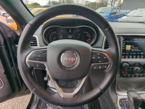 Used 2018 Jeep Grand Cherokee High Altitude image 22