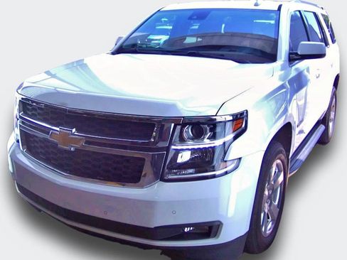 Used 2020 Chevrolet Tahoe LT AWD/4WD image 2