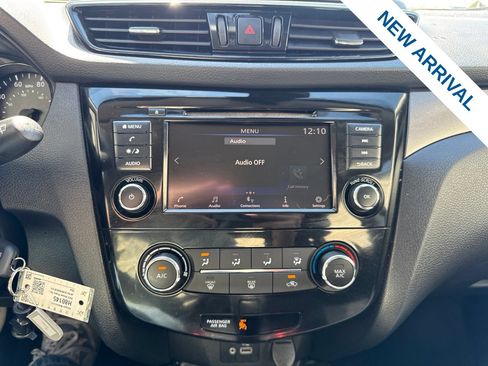 Used 2022 Nissan Rogue Sport S AWD/4WD image 23