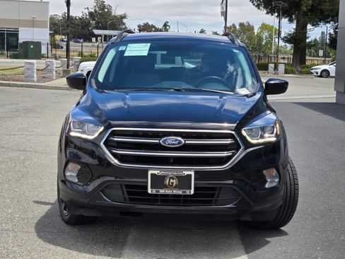 Certified 2018 Ford Escape SE w/ SE Sport Appearance Package AWD/4WD image 2