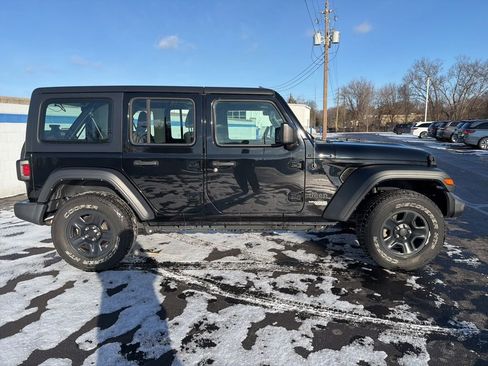 Used 2021 Jeep Wrangler Unlimited Sport image 6