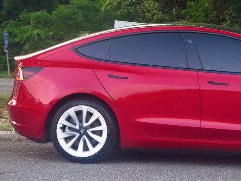 Used 2022 Tesla Model 3 Standard Range RWD image 28