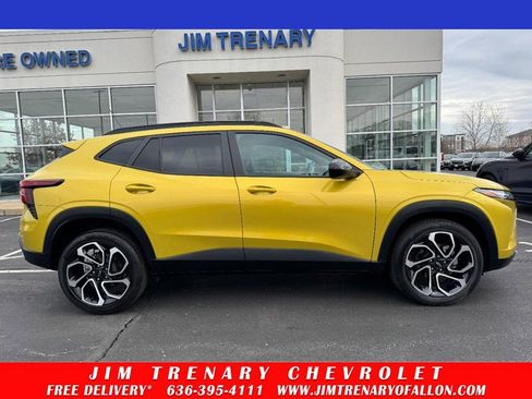 Used 2024 Chevrolet Trax RS w/ Sunroof Package image 1