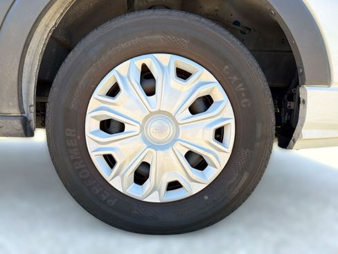 Used 2024 Ford Transit 350 XLT RWD image 10