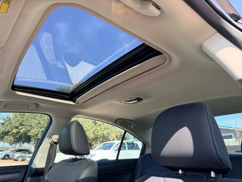 Used 2017 Subaru Legacy 3.6R Limited image 12