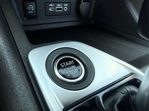 Used 2025 Nissan Sentra SV FWD image 19