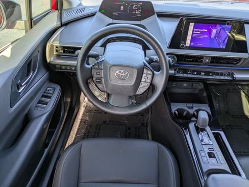 Used 2024 Toyota Prius XLE FWD image 15