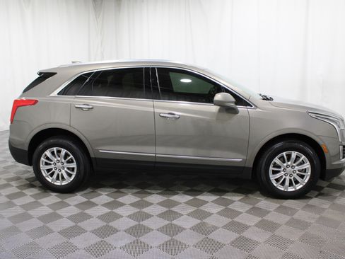 Used 2019 Cadillac XT5 FWD image 31