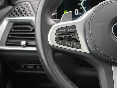Certified 2025 BMW X6 xDrive40i AWD/4WD image 18
