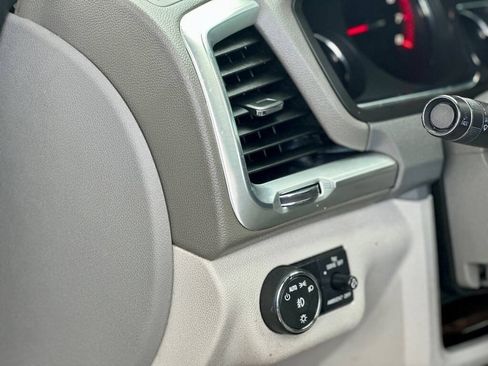 Used 2014 GMC Acadia SLT FWD image 15