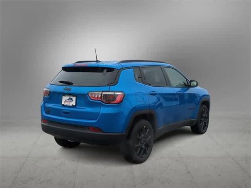 New 2026 Jeep Compass Latitude image 8