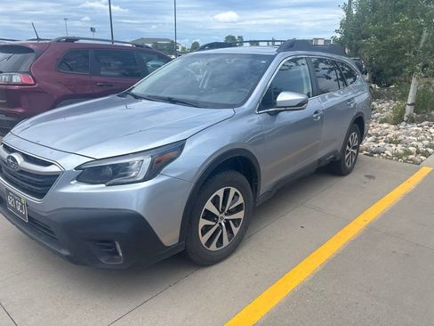 Used 2022 Subaru Outback Premium AWD/4WD image 8