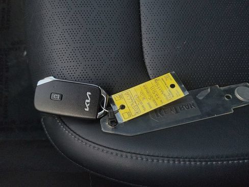 Used 2022 Kia Sorento EX FWD image 33
