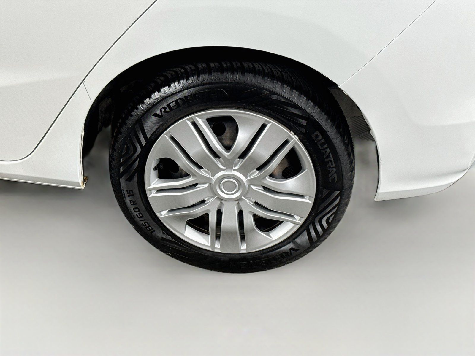 Used 2020 Honda Fit LX image 9