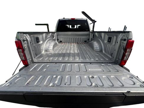 Used 2022 Ford F250 Lariat w/ Lariat Ultimate Package AWD/4WD image 18