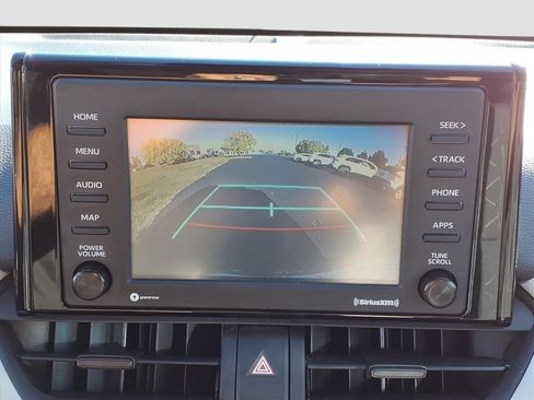 Used 2021 Toyota RAV4 XLE image 19