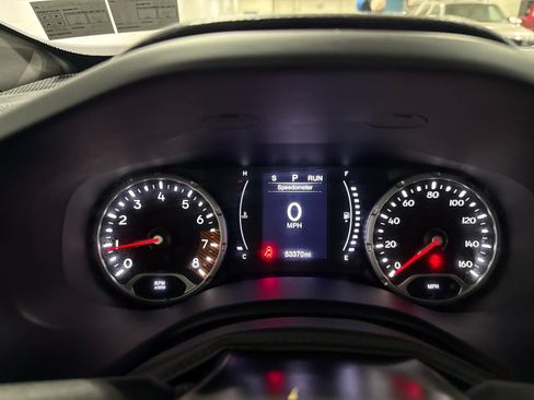 Used 2020 Jeep Renegade Sport w/ UConnect 7.0 Group FWD image 12