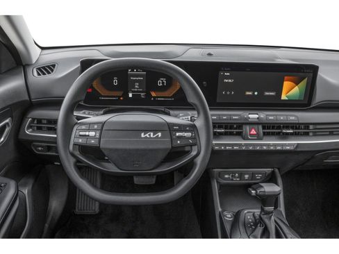 New 2025 Kia K4 LXS image 4