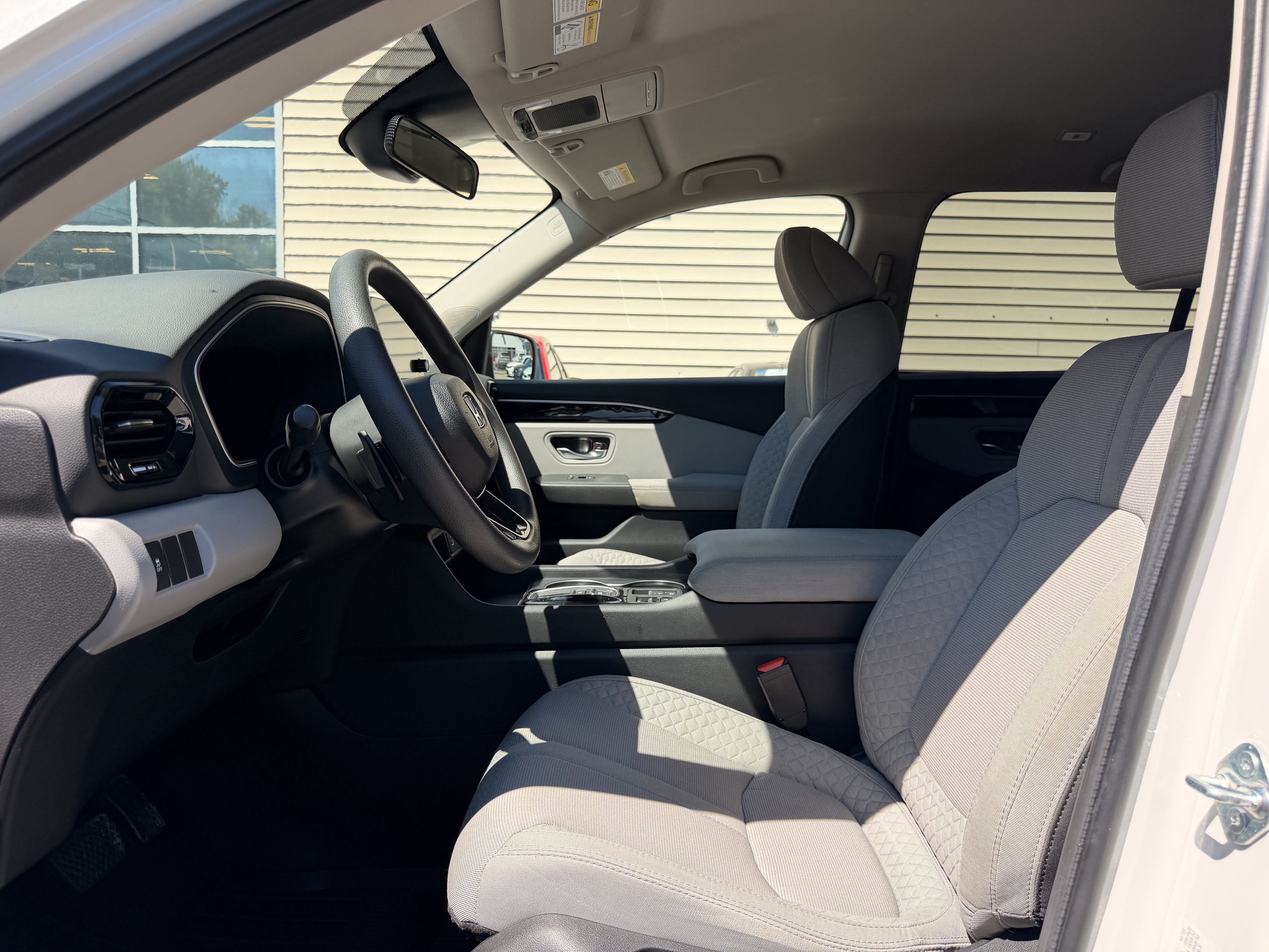 Certified 2024 Honda Pilot LX image 14