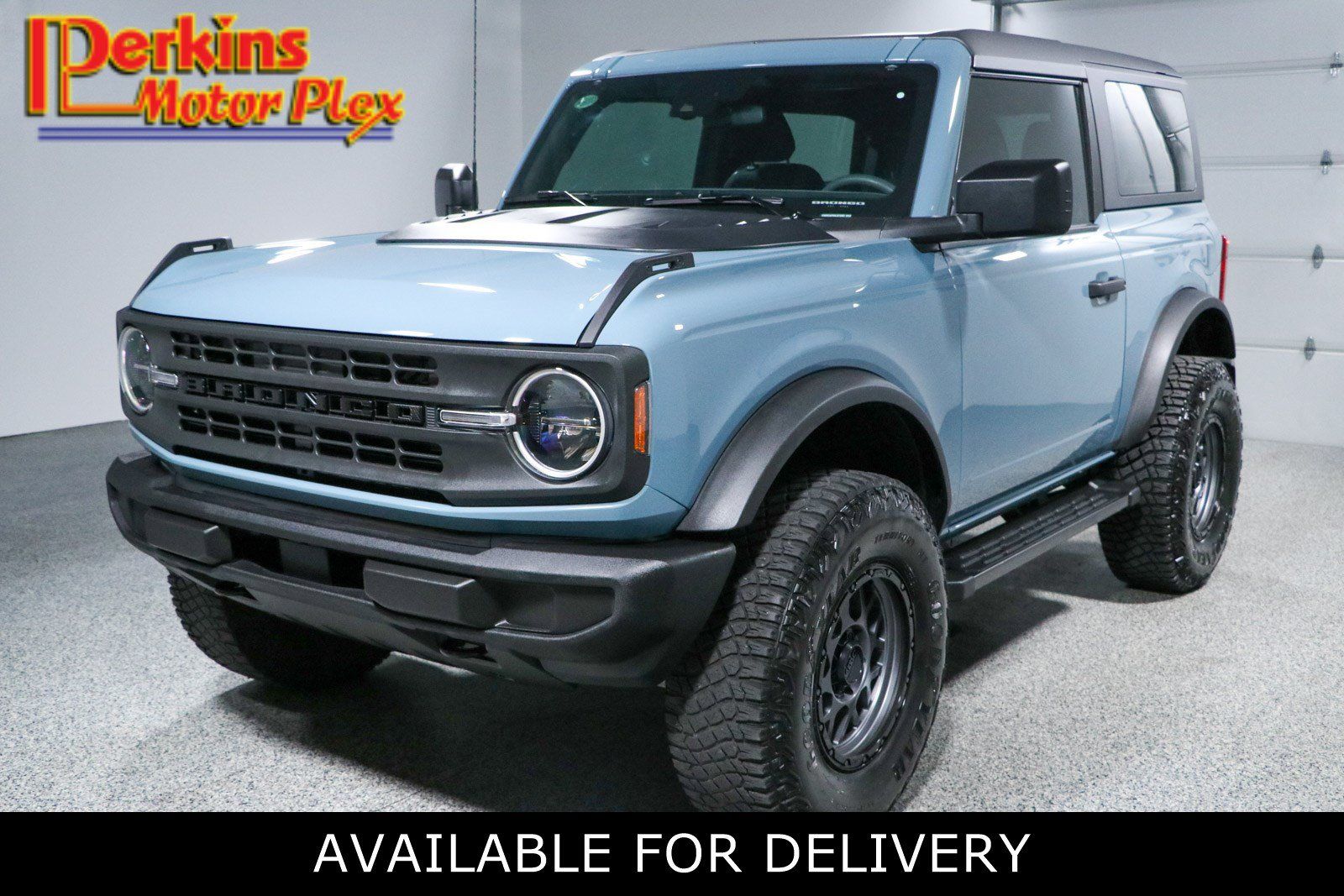 Used 2022 Ford Bronco 2-Door AWD/4WD image 1