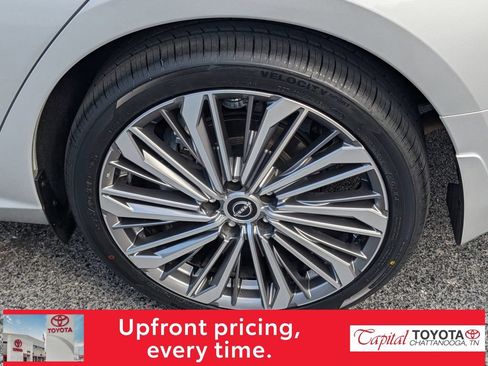 Used 2024 Nissan Altima 2.5 SL AWD/4WD image 9