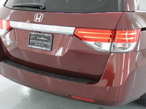 Used 2016 Honda Odyssey EX-L image 23