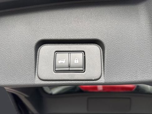 New 2026 Nissan Rogue Platinum w/ Platinum Premium Package image 18