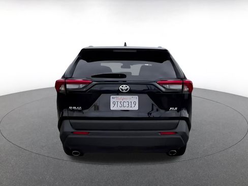 Used 2025 Toyota RAV4 XLE image 12