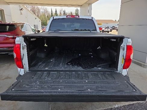 Used 2016 Toyota Tundra Limited AWD/4WD image 38