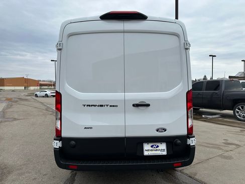 New 2026 Ford Transit 350 148 Medium Roof AWD w/ Load Area Protection Package image 4
