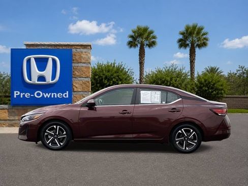 Used 2024 Nissan Sentra SV FWD image 3
