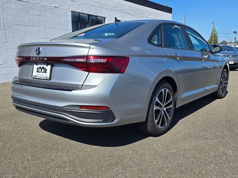 New 2025 Volkswagen Jetta Sport image 4