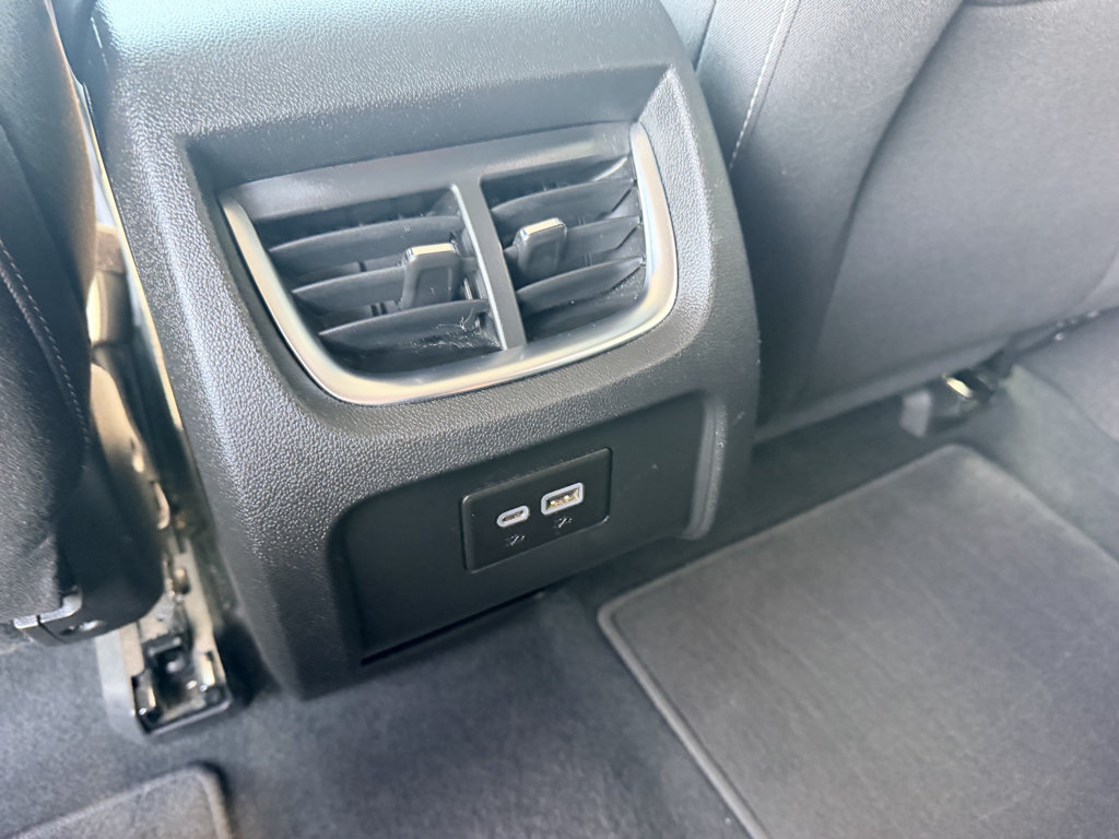 Used 2025 Chevrolet Blazer LT AWD/4WD image 14