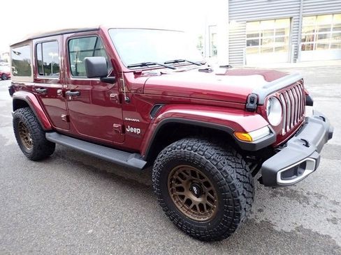 Used 2021 Jeep Wrangler Unlimited Sahara w/ LED Lighting Group AWD/4WD image 9