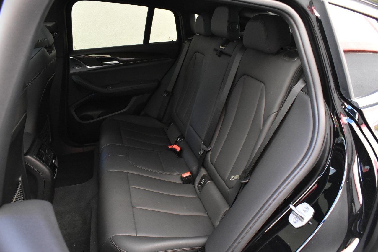 Used 2021 BMW X4 xDrive30i w/ Convenience Package AWD/4WD image 16