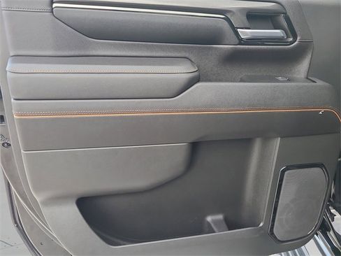 Used 2024 GMC Sierra 2500 AT4 w/ AT4 Premium Plus Package image 16