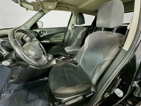 Used 2015 Nissan Juke SV image 26