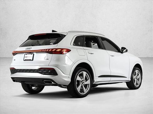New 2025 Audi Q5 Premium Plus image 5
