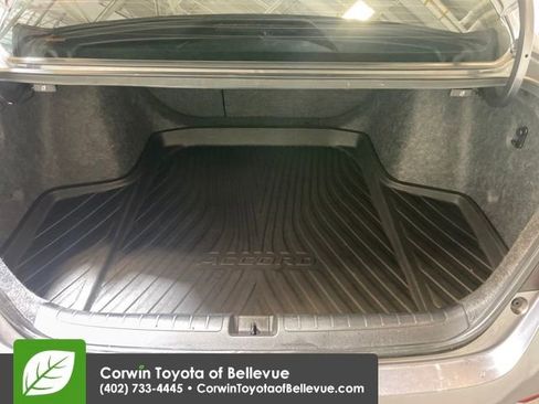 Used 2022 Honda Accord Touring image 29