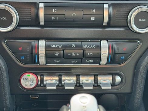 Used 2021 Ford Mustang Premium image 30