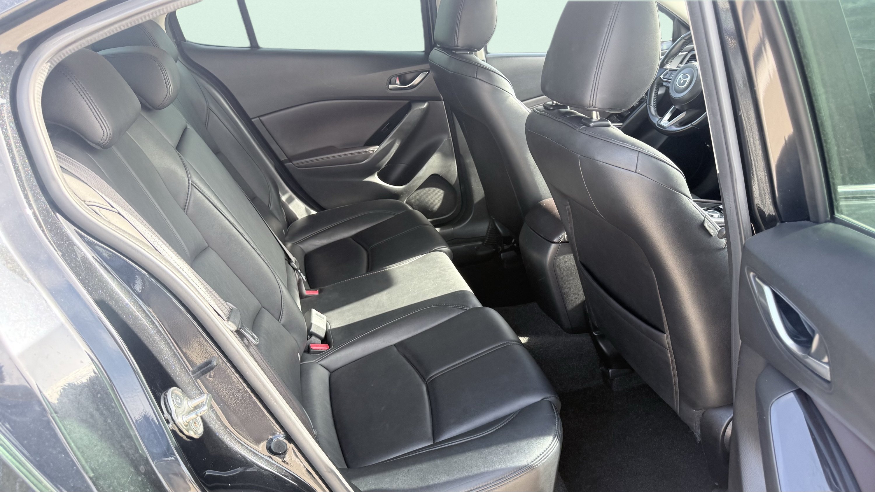 Used 2017 MAZDA MAZDA3 Touring FWD image 30