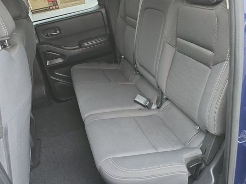 Used 2023 Nissan Frontier SV image 23